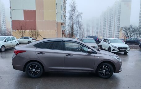 Hyundai Solaris II рестайлинг, 2018 год, 1 350 000 рублей, 6 фотография