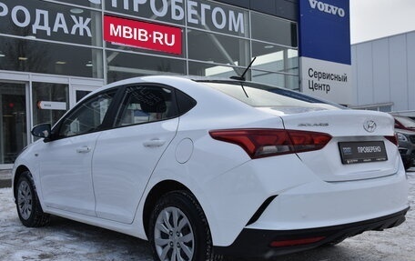 Hyundai Solaris II рестайлинг, 2021 год, 1 750 000 рублей, 5 фотография