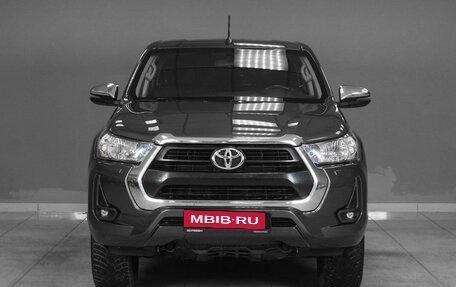 Toyota Hilux VIII, 2020 год, 4 699 000 рублей, 3 фотография