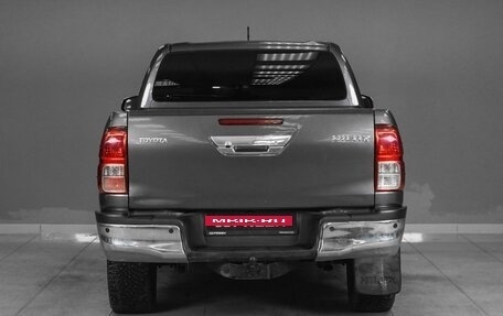 Toyota Hilux VIII, 2020 год, 4 699 000 рублей, 4 фотография