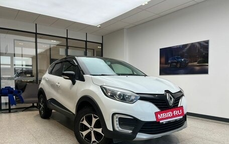 Renault Kaptur I рестайлинг, 2019 год, 1 400 000 рублей, 3 фотография