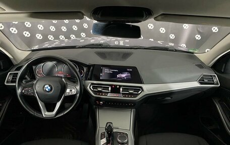 BMW 3 серия, 2019 год, 2 990 000 рублей, 20 фотография