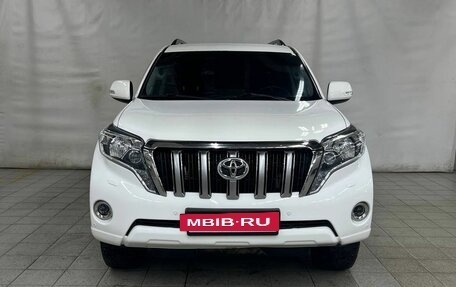 Toyota Land Cruiser Prado 150 рестайлинг 2, 2015 год, 3 950 000 рублей, 3 фотография