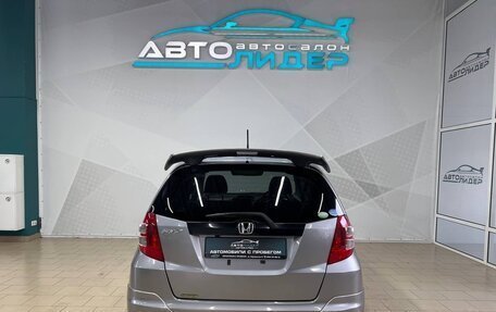 Honda Fit III, 2008 год, 829 000 рублей, 4 фотография