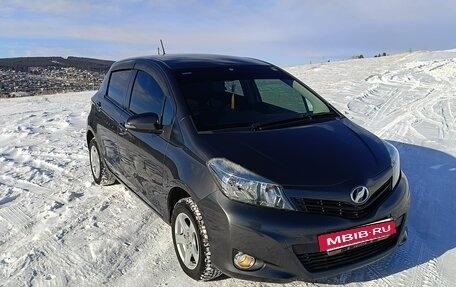 Toyota Vitz, 2011 год, 780 000 рублей, 3 фотография