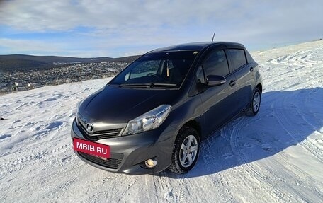 Toyota Vitz, 2011 год, 780 000 рублей, 6 фотография