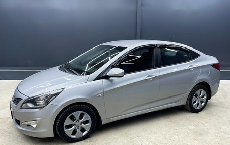 Hyundai Solaris II рестайлинг, 2015 год, 760 000 рублей, 1 фотография