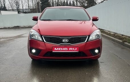 KIA cee'd I рестайлинг, 2011 год, 850 000 рублей, 1 фотография