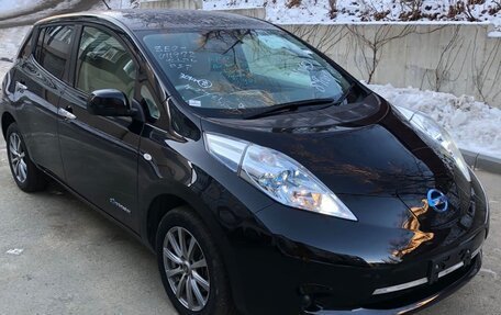 Nissan Leaf I, 2012 год, 700 000 рублей, 2 фотография