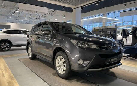 Toyota RAV4, 2015 год, 2 199 000 рублей, 8 фотография