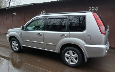 Nissan X-Trail, 2005 год, 950 000 рублей, 10 фотография