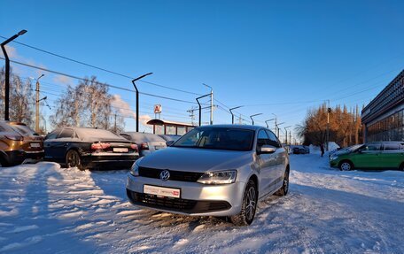 Volkswagen Jetta VI, 2014 год, 1 345 000 рублей, 3 фотография