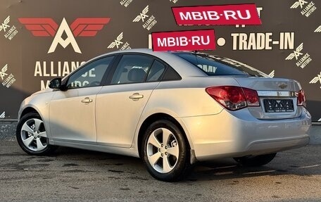 Chevrolet Cruze II, 2011 год, 795 000 рублей, 4 фотография