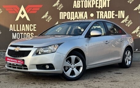 Chevrolet Cruze II, 2011 год, 795 000 рублей, 3 фотография