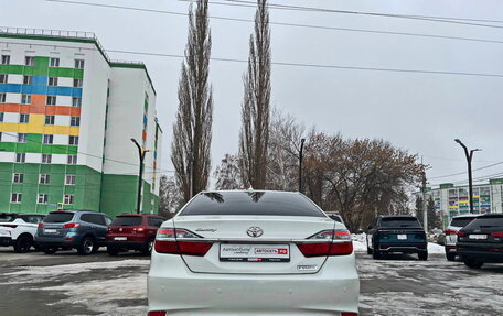 Toyota Camry, 2017 год, 2 390 000 рублей, 6 фотография