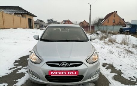 Hyundai Solaris II рестайлинг, 2011 год, 975 000 рублей, 3 фотография