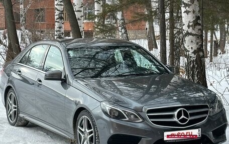 Mercedes-Benz E-Класс, 2015 год, 2 600 000 рублей, 3 фотография