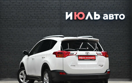 Toyota RAV4, 2014 год, 2 030 000 рублей, 5 фотография