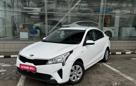 KIA Rio IV, 2021 год, 1 577 000 рублей, 1 фотография