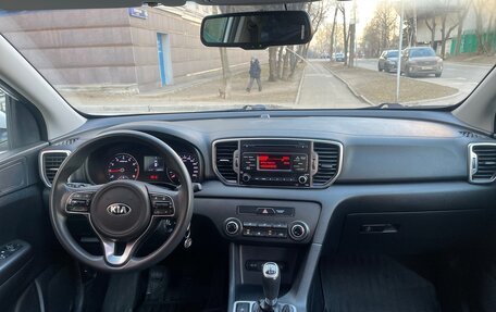 KIA Sportage IV рестайлинг, 2017 год, 1 360 000 рублей, 10 фотография