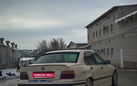 BMW 3 серия, 1993 год, 299 999 рублей, 7 фотография