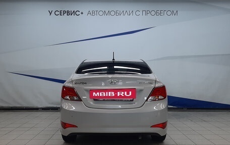 Hyundai Solaris II рестайлинг, 2015 год, 840 000 рублей, 4 фотография