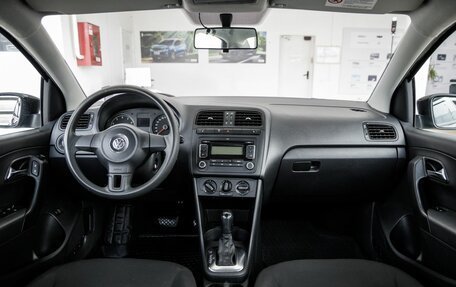 Volkswagen Polo VI (EU Market), 2011 год, 868 000 рублей, 29 фотография