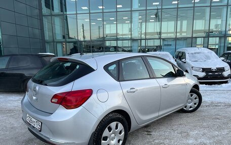 Opel Astra J, 2012 год, 830 000 рублей, 3 фотография