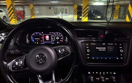 Volkswagen Tiguan II, 2019 год, 2 950 000 рублей, 6 фотография