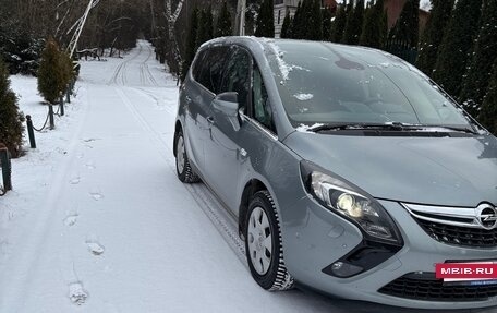 Opel Zafira C рестайлинг, 2013 год, 1 800 000 рублей, 2 фотография