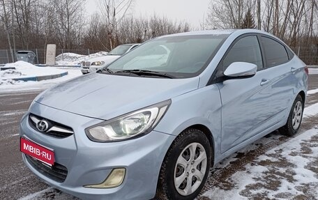 Hyundai Solaris II рестайлинг, 2012 год, 770 000 рублей, 1 фотография