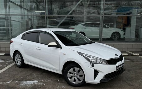 KIA Rio IV, 2021 год, 1 577 000 рублей, 3 фотография