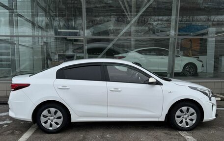 KIA Rio IV, 2021 год, 1 577 000 рублей, 8 фотография