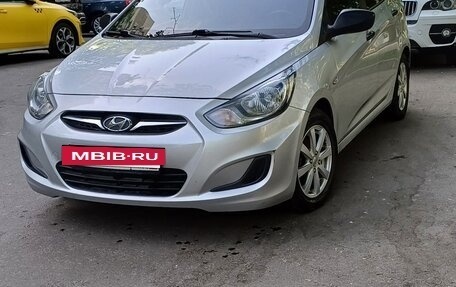 Hyundai Solaris II рестайлинг, 2014 год, 965 000 рублей, 13 фотография