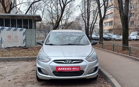 Hyundai Solaris II рестайлинг, 2014 год, 965 000 рублей, 20 фотография