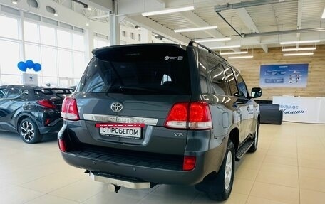 Toyota Land Cruiser 200, 2010 год, 3 649 999 рублей, 6 фотография