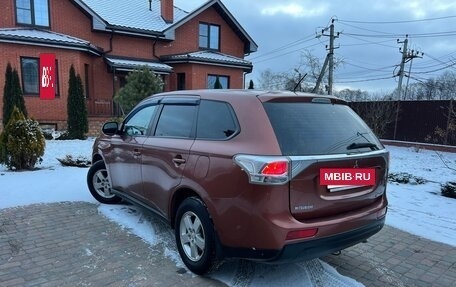 Mitsubishi Outlander III рестайлинг 3, 2012 год, 1 680 000 рублей, 7 фотография