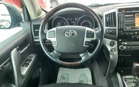 Toyota Land Cruiser 200, 2013 год, 3 699 000 рублей, 13 фотография