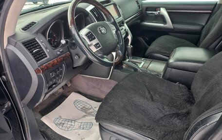 Toyota Land Cruiser 200, 2013 год, 3 699 000 рублей, 8 фотография