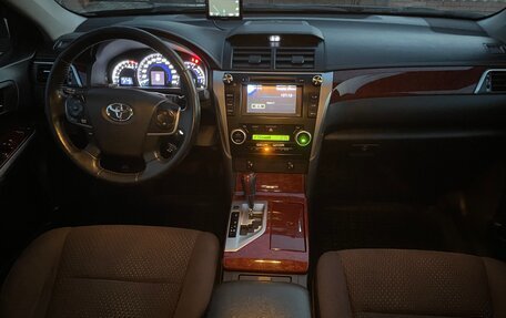 Toyota Camry, 2012 год, 1 840 000 рублей, 14 фотография