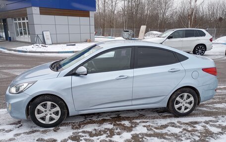 Hyundai Solaris II рестайлинг, 2012 год, 770 000 рублей, 4 фотография