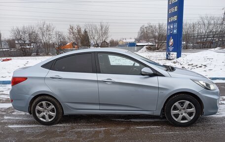 Hyundai Solaris II рестайлинг, 2012 год, 770 000 рублей, 15 фотография