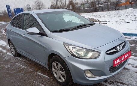 Hyundai Solaris II рестайлинг, 2012 год, 770 000 рублей, 13 фотография