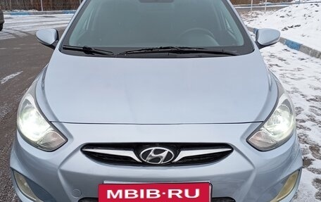 Hyundai Solaris II рестайлинг, 2012 год, 770 000 рублей, 23 фотография