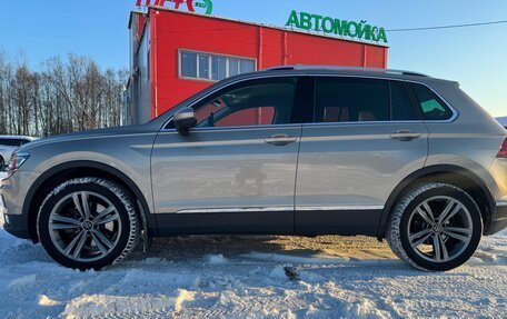 Volkswagen Tiguan II, 2018 год, 2 850 000 рублей, 1 фотография