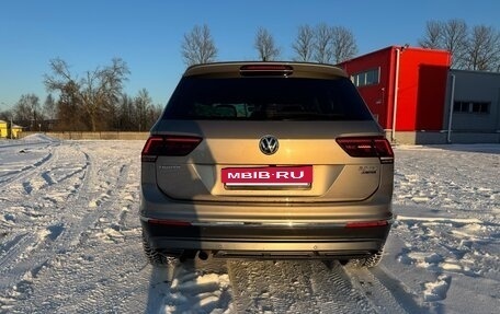 Volkswagen Tiguan II, 2018 год, 2 850 000 рублей, 5 фотография