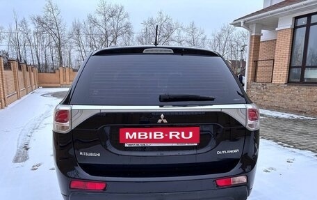 Mitsubishi Outlander III рестайлинг 3, 2012 год, 1 180 000 рублей, 7 фотография