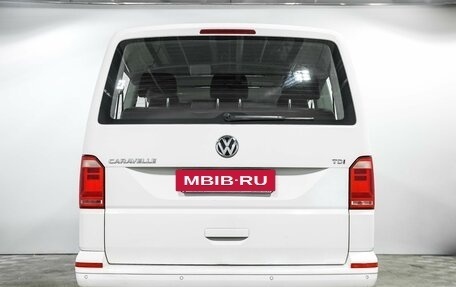 Volkswagen Caravelle T6 рестайлинг, 2018 год, 2 259 000 рублей, 6 фотография