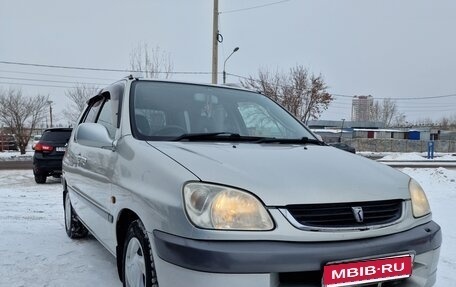 Toyota Raum I, 2002 год, 475 000 рублей, 1 фотография