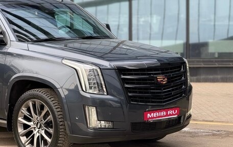 Cadillac Escalade IV, 2019 год, 5 850 000 рублей, 4 фотография